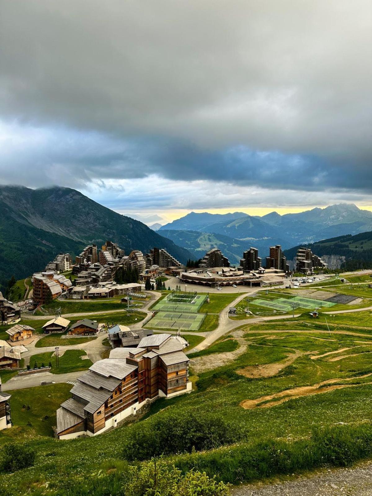 Hotel Mil8 Avoriaz Exteriör bild
